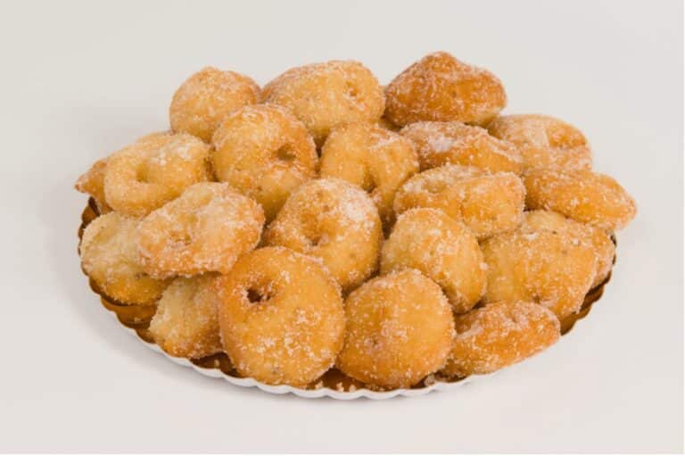 Forn Can Bufí celebra Todos los Santos con panellets y buñuelos