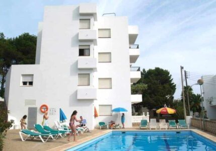 Apartamentos Mar Bella