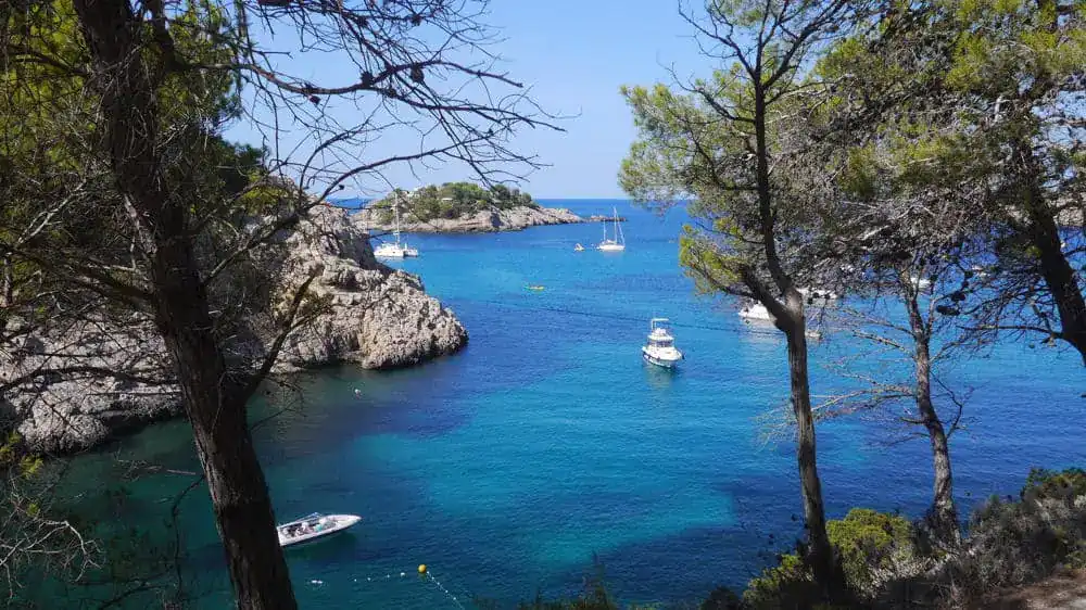 Caló des Moltons