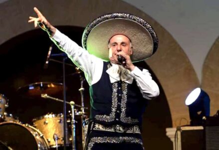 José Javier el mariachi