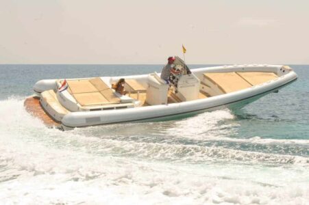 La Polar Charter