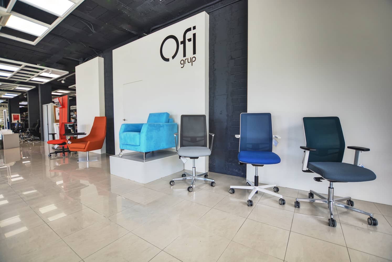 OfiGrup Ibiza, papelería y mobiliario de oficina en Ibiza