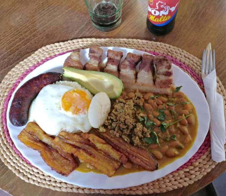 Miquetes Latino