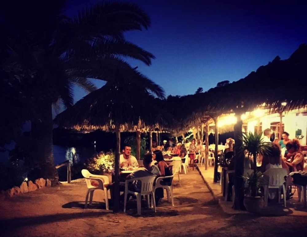 Sin categoría-Restaurante Cala d'Hort-Ibiza