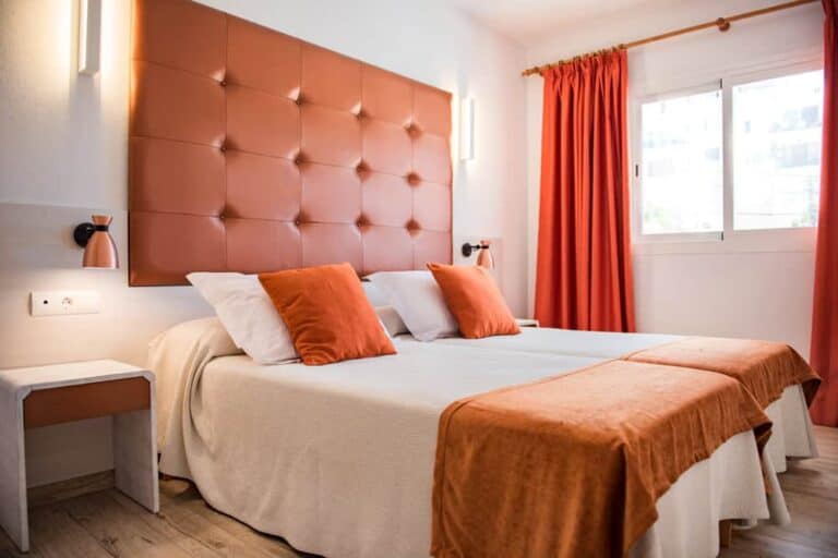 Apartamentos Oasis Sa Tanca