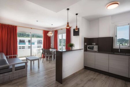 Apartamentos Oasis Sa Tanca