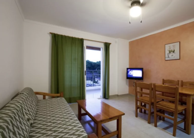 Apartamentos Playa es Canar