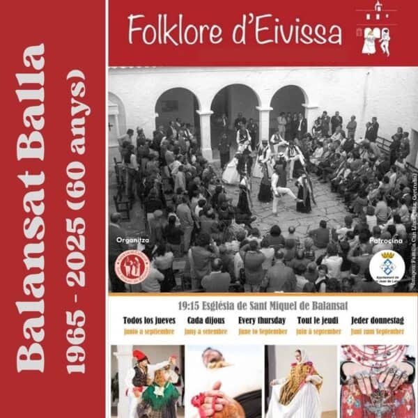 Folclore ibicenco en la Iglesia de San Miguel cada jueves