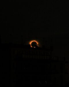 Cielito Ibiza vive una noche única con el eclipse solar sobre Sant Antoni