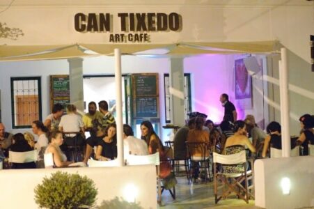 Can Tixedo Art Cafe
