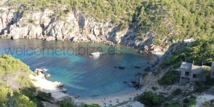 Playas y Calas Ibiza- calo den serra3 1 1
