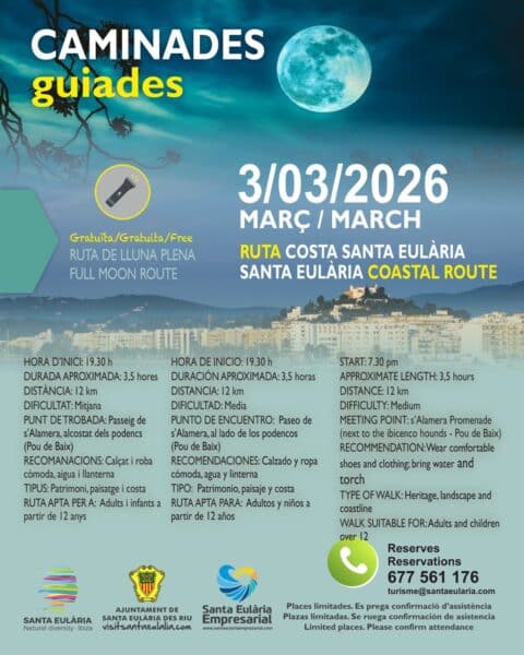 Caminata bajo la luna llena por la costa de Santa Eulalia