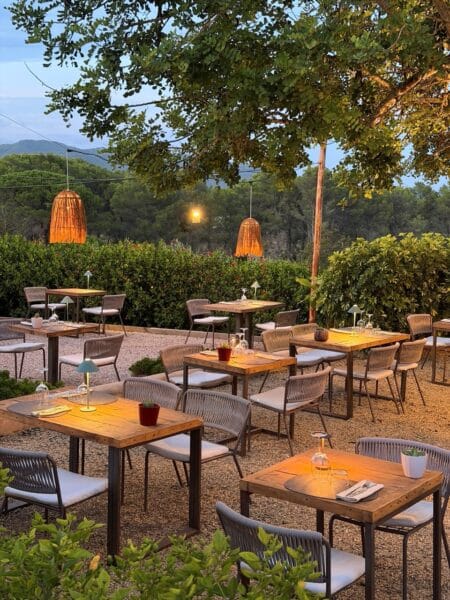 Can Secret renueva su carta de verano y estrena menú degustación de 50 euros