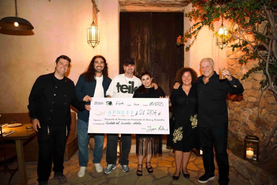 Grupo Mambo recauda más de 21.000 euros para APNEEF