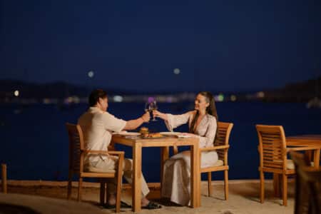 Cene indimenticabili con vista mare al CBbC Cala Bassa Beach Club Ibiza