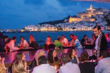 Lío Ibiza se viste de gala en apoyo a la Fundación “Cas Caleru”