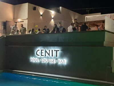 Cenit Pool Lounge Bar & Restaurant
