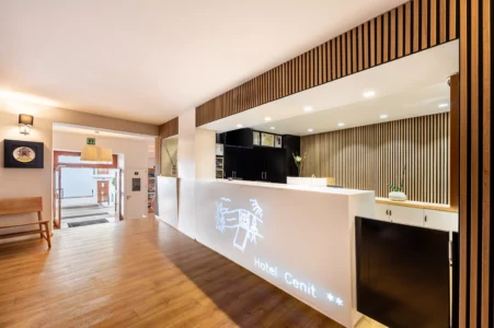 Cenit Pool Lounge Bar & Restaurant