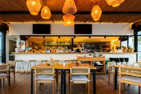 Cenit Pool Lounge Bar & Restaurant