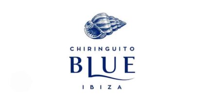 Blaue Ibiza-Strandbar