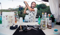 Diversión en la playa con la fiesta de apertura del Chiringuito de Atzaró Beach Ibiza