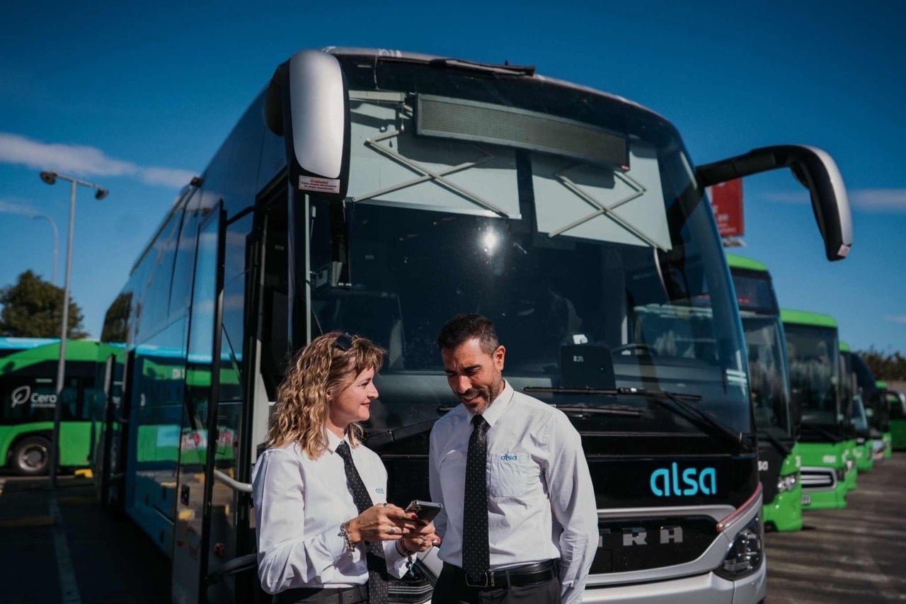 Alsa abre 50 becas gratuitas de conductor de autobús en Ibiza