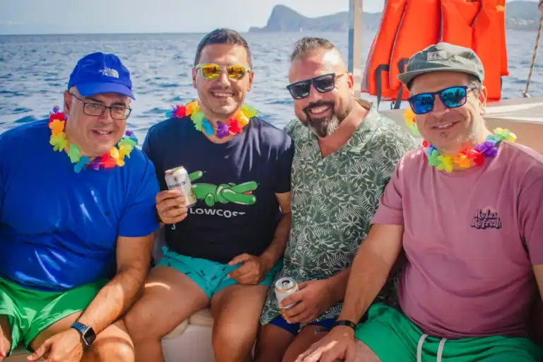 Excursión en barco con Despedidas Catamarán Ibiza