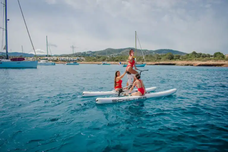 Excursión en barco con Despedidas Catamarán Ibiza
