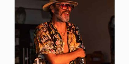 Dj Harvey stars in an unmissable session facing the sea at Hostal La Torre