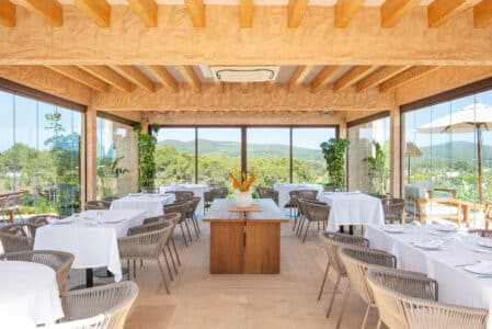 Can Secret renueva su carta de verano y estrena menú degustación de 50 euros