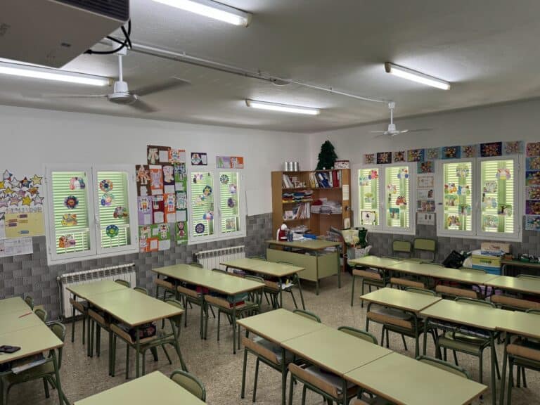 O Beach Ibiza dona 38 ventiladores al Colegio Trinitarias de Sant Antoni