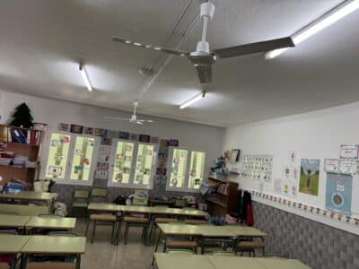 O Beach Ibiza dona 38 ventiladores al Colegio Trinitarias de Sant Antoni