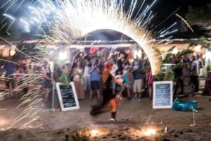 Fiesta en Benirràs: 5º Aniversario de Elements Ibiza