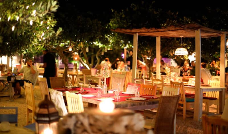 Restaurantes con terraza en Ibiza para momentos inolvidables- escaliuibiza 1 1