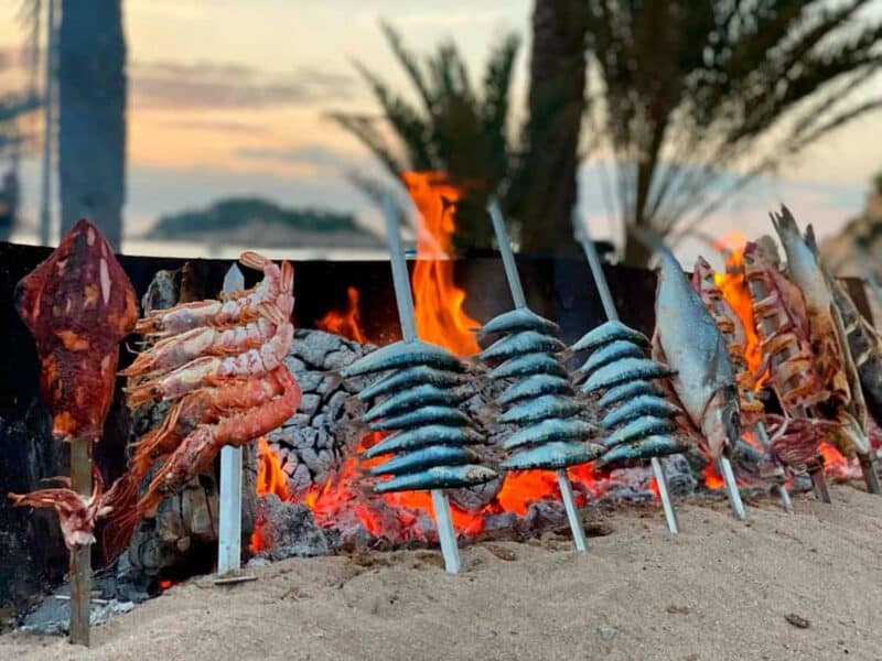 Espetos en Can Tothom, saborea el pescado más fresco a la brasa