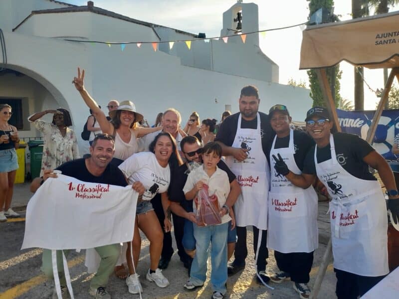 Can Salvadó brilla en la Feria del Calamar 2025