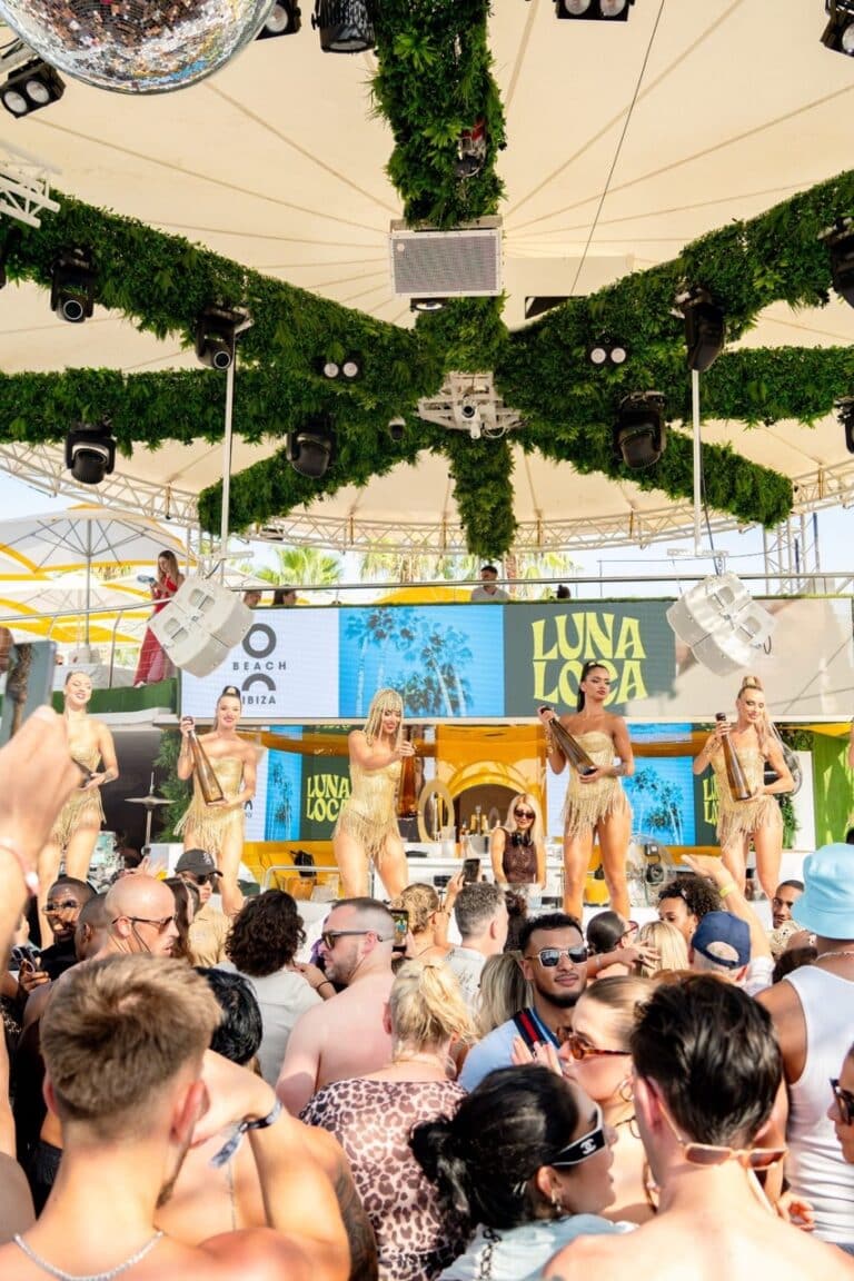 Burna Boy debuta en Ibiza en el lanzamiento de Luna Loca en O Beach