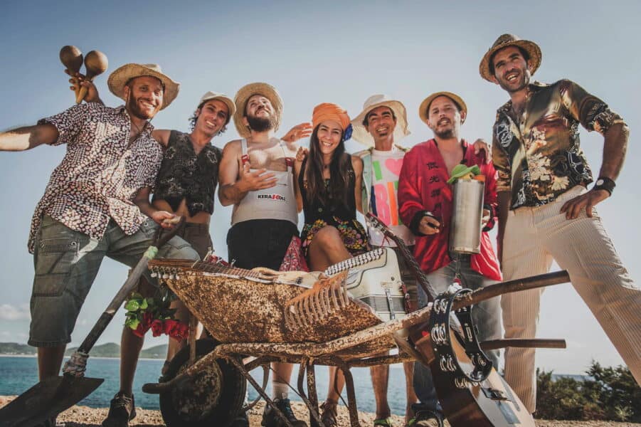 Música de Ibiza. Grupos y cantantes de la isla- flordhiguera ibiza 1