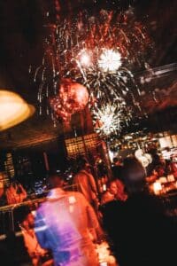 Vive la magia de los fuegos artificiales desde ROTO