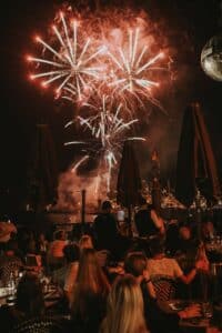 Vive la magia de los fuegos artificiales desde ROTO