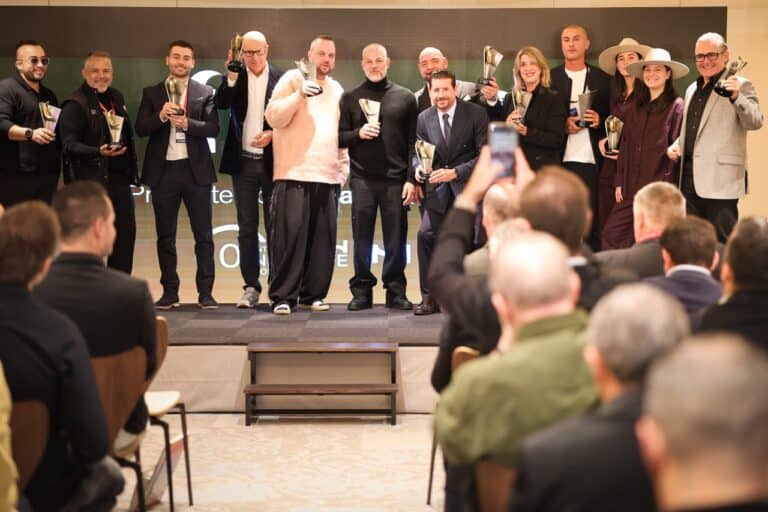 [UNVRS], Mejor club del mundo 2025 en los Golden Moon Awards