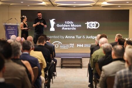 [UNVRS], Mejor club del mundo 2025 en los Golden Moon Awards