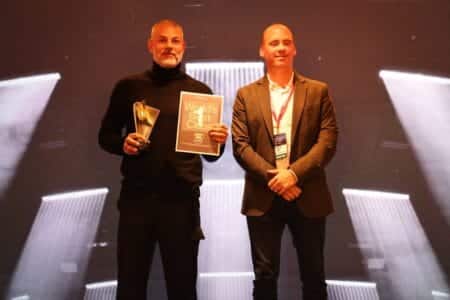 [UNVRS], Mejor club del mundo 2025 en los Golden Moon Awards