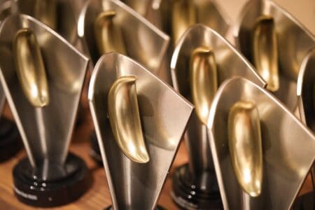 [UNVRS], Mejor club del mundo 2025 en los Golden Moon Awards