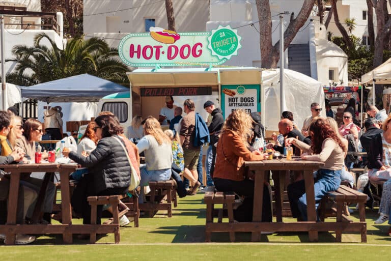 Hippy Market Punta Arabí vuelve a latir como uno de los grandes iconos de Ibiza