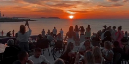 Kumharas Ibiza: música en directo y una mágica puesta de sol
