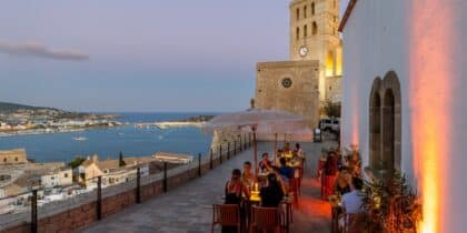 La Catedral Tapas & Vinos, el nuevo mirador de Dalt Vila
