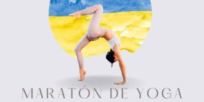 Maratón de Yoga en la playa para ayudar a Ucrania