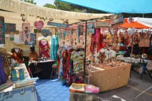 Mercadillo de Es Canar - Hippy Market Punta Arabí