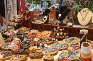 Mercadillo de Es Canar - Hippy Market Punta Arabí